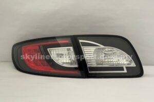 Mazda 3 03-08 LED T/L Black (Sonar)
